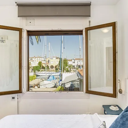 Salins 3 Apartment Empuriabrava